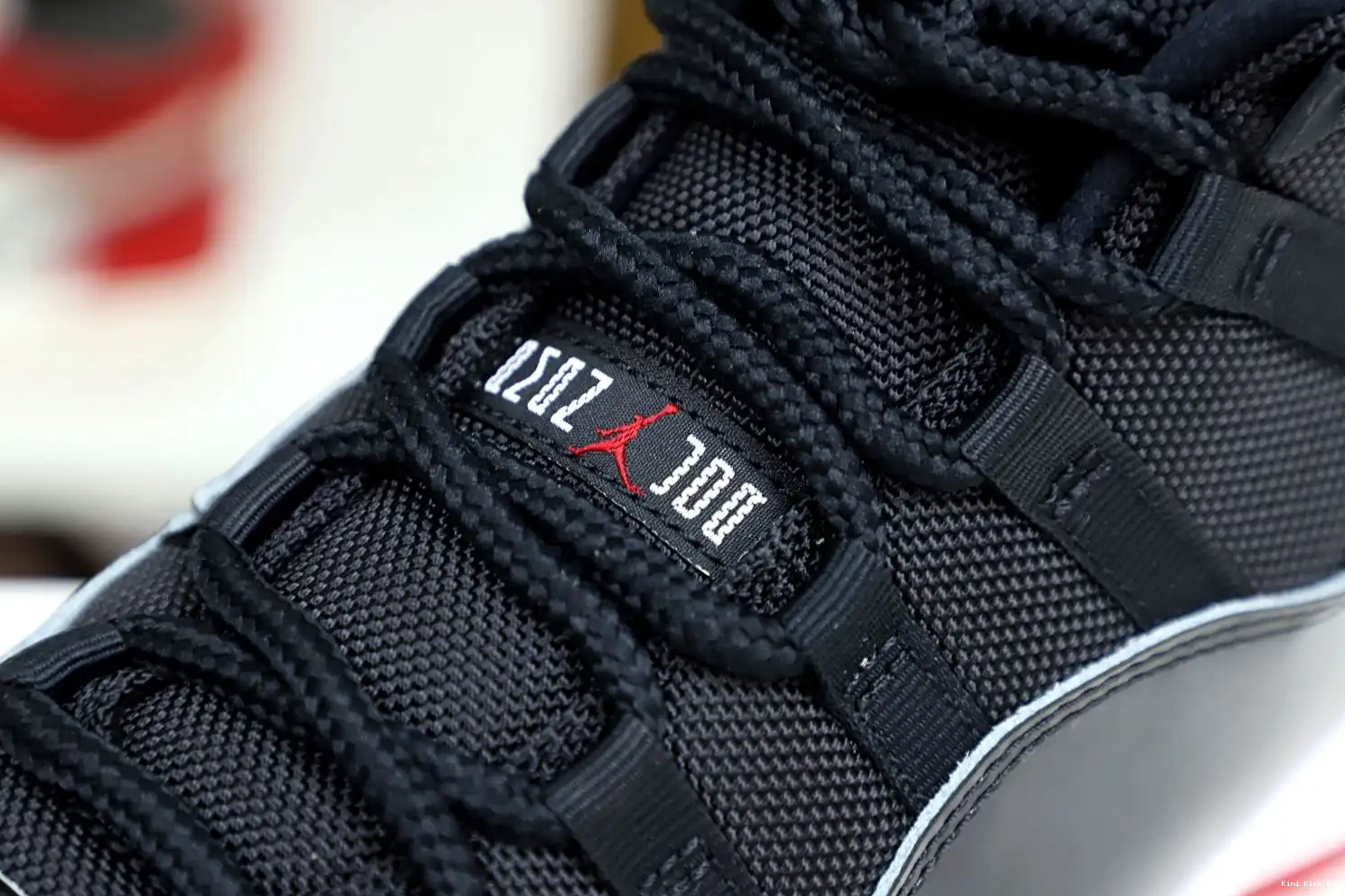 RETRO AIR JORDAN 2019 Kimikick 'BRED' 11 0419